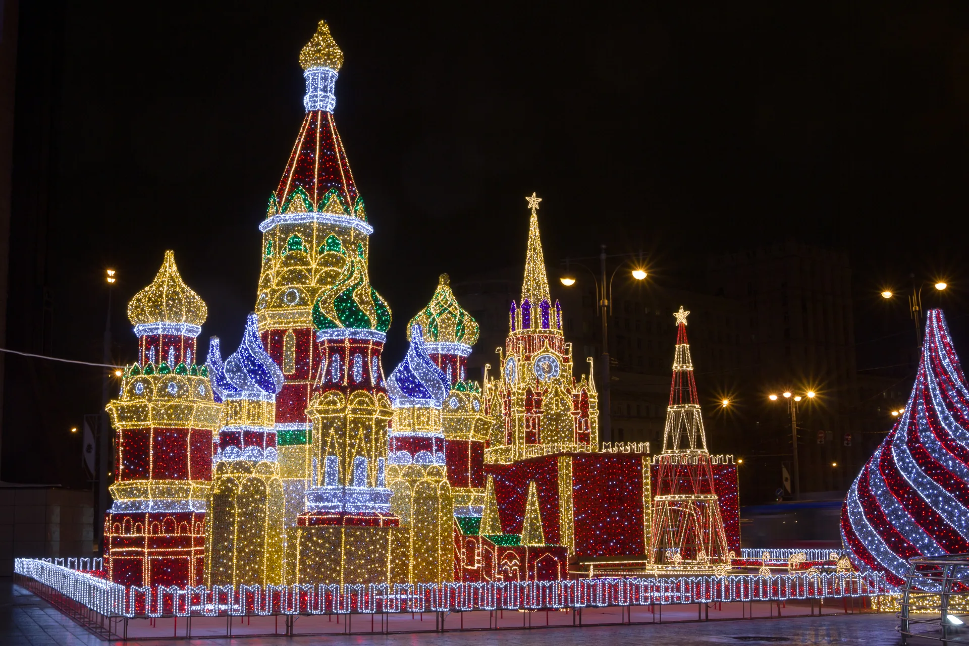 Customized lighting for large festivals